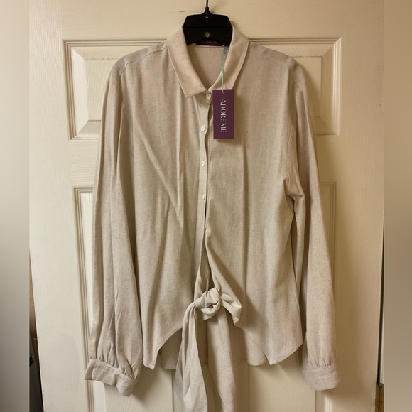 Adore Me button down, tie front shirt, size large, beige - Picture 2 of 5